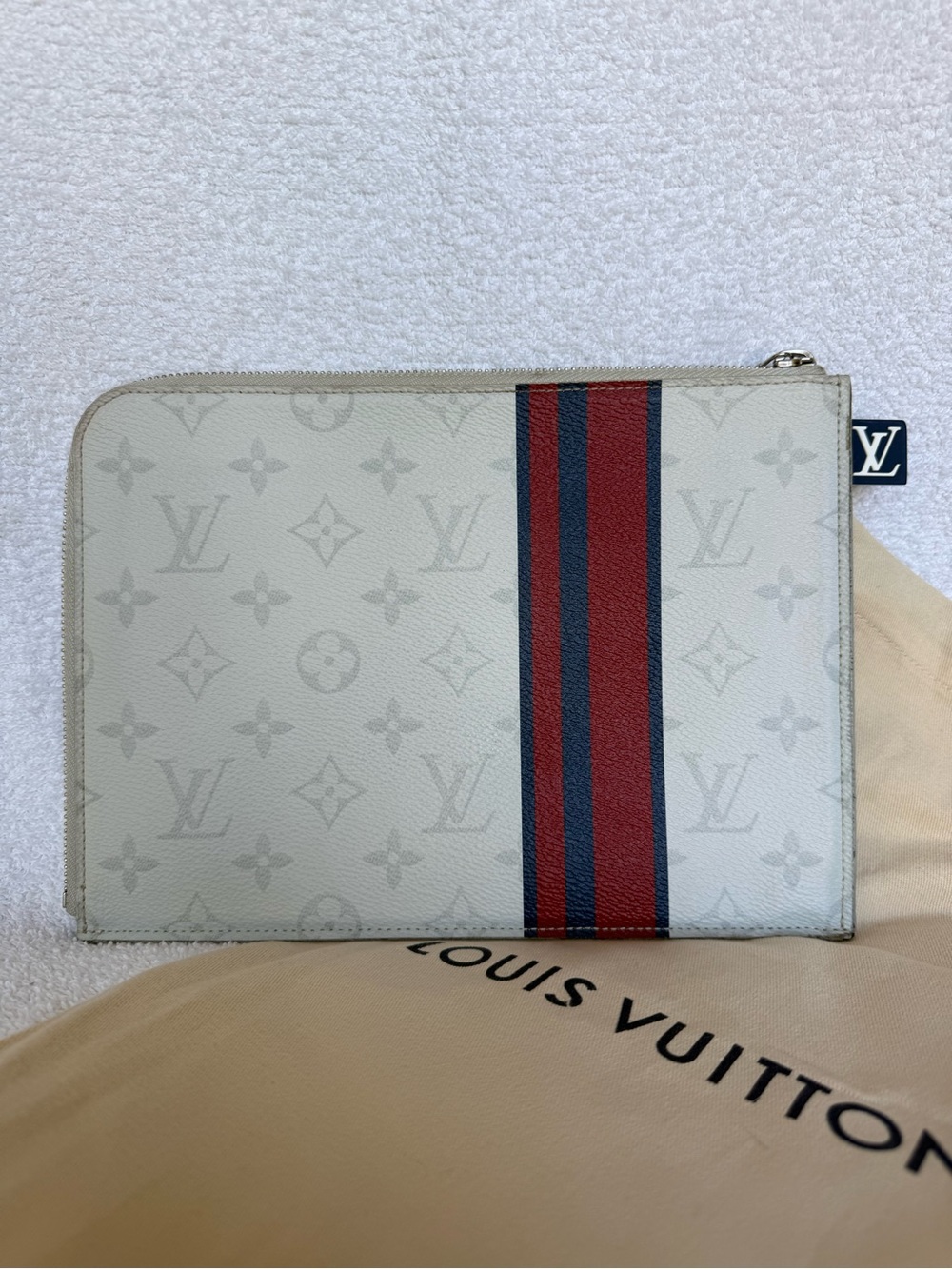 Louis Vuitton 2016 Monogram White Pochette Jour PM Clutch